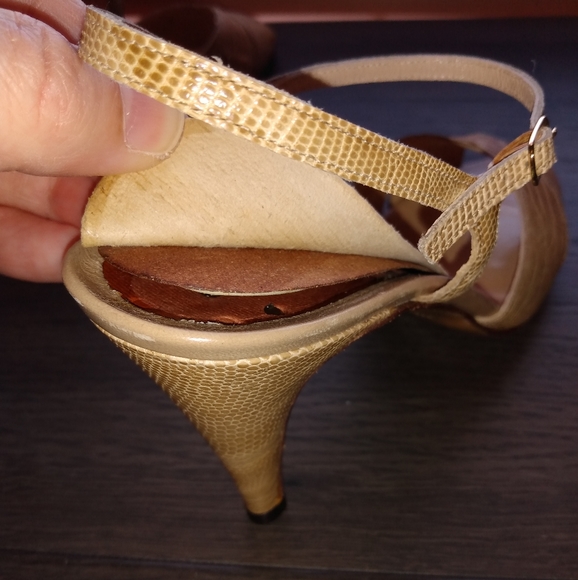 🔴 SALE Bruno Magli Strappy Leather Snakeskin Heels Size 6 Narrow - Picture 10 of 10